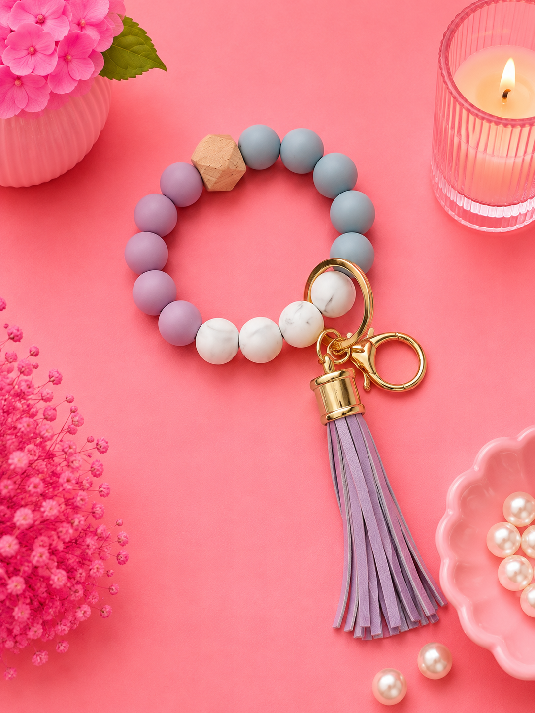 Detalle del llavero pulsera para llevar las llaves