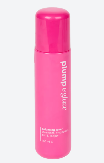 Tónico Plump & Glaze de Kawaii Dreams Shop en su presentación de cosmética