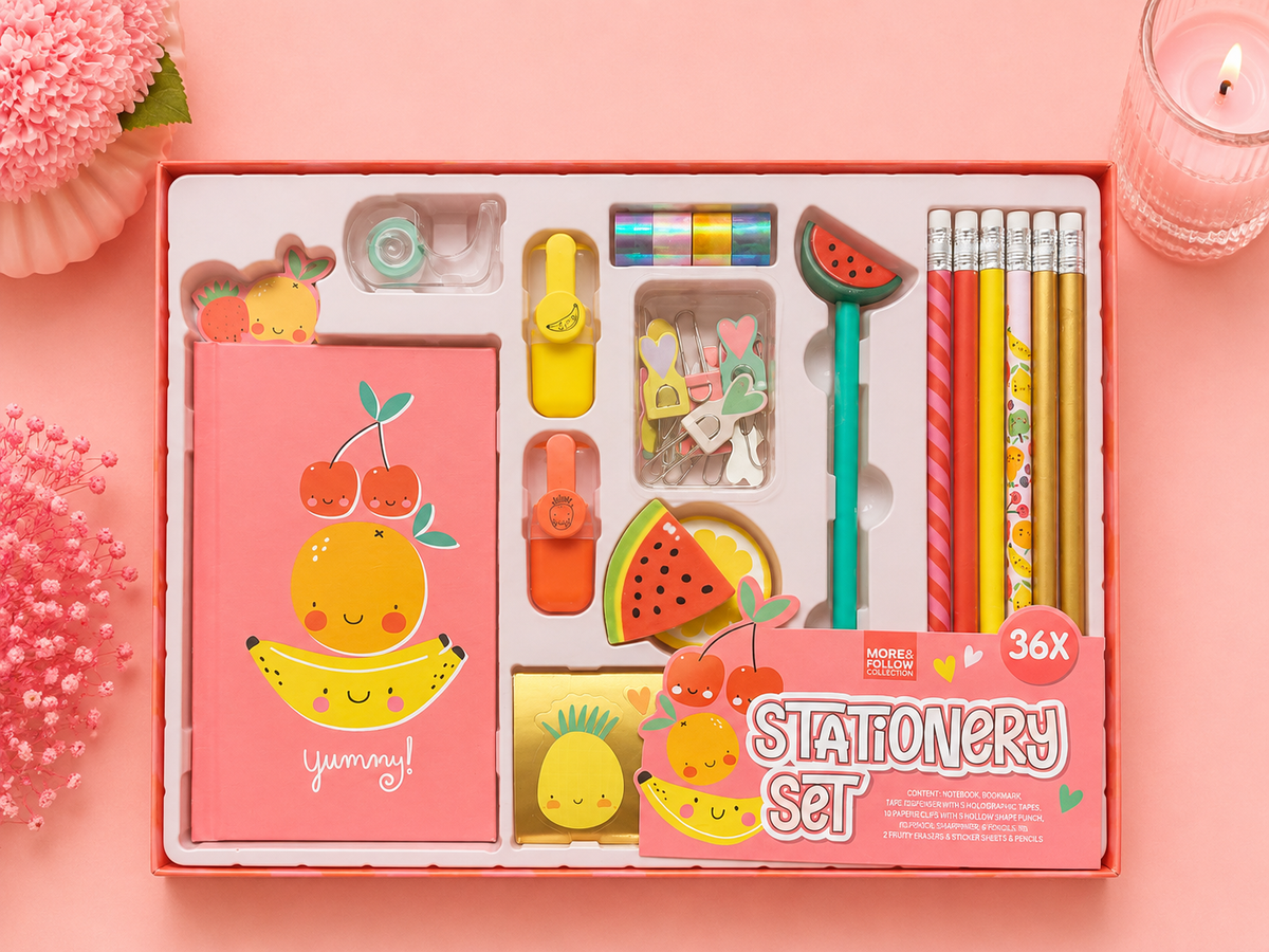 Set de papelería kawaii para organizar el escritorio