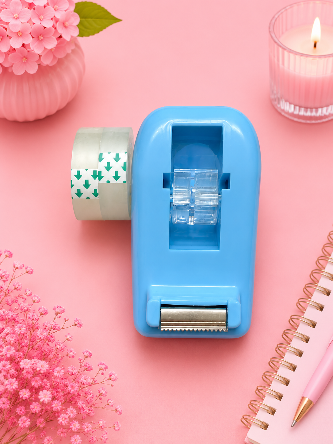 Detalle del dispensador preparado para utilizar cinta adhesiva