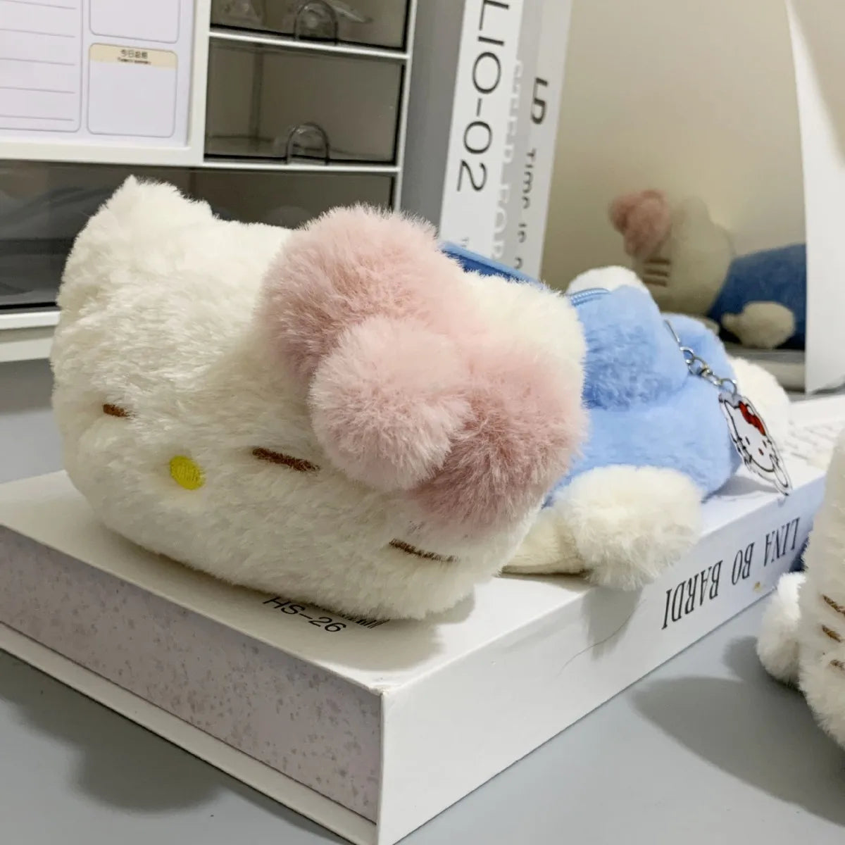 Estuche kawaii con cierre y diseño inspirado en Sanrio