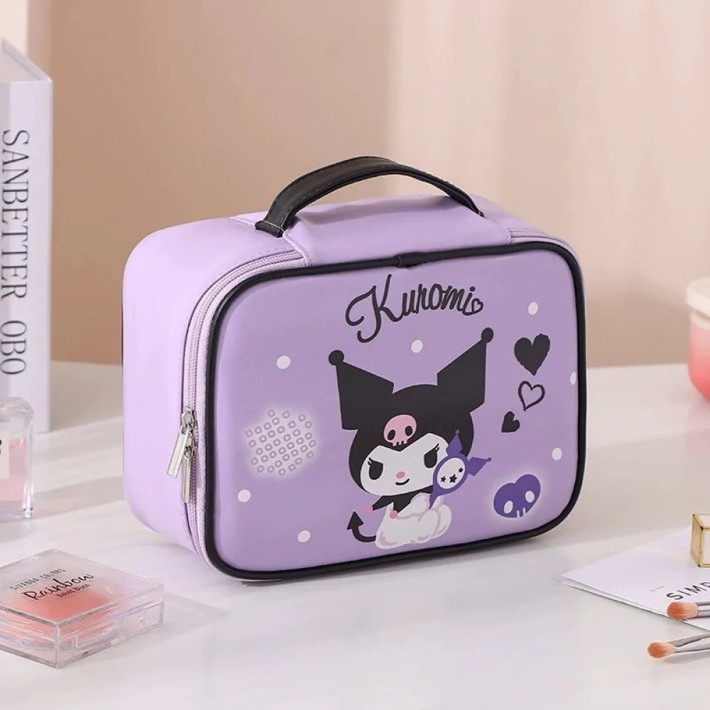 Neceser de cosméticos beige con diseño de Sanrio