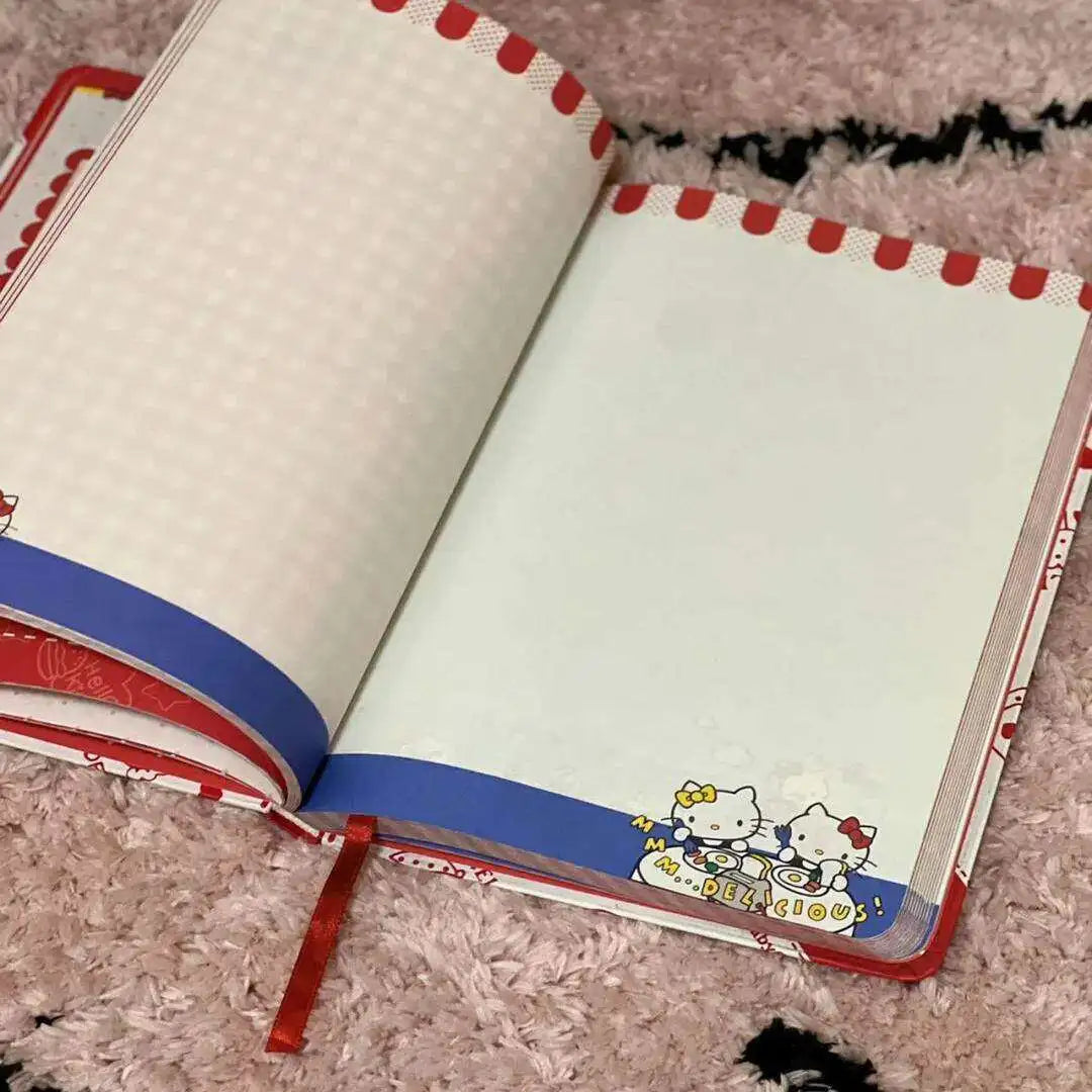Cuaderno Hello Kitty de papelería en formato compacto