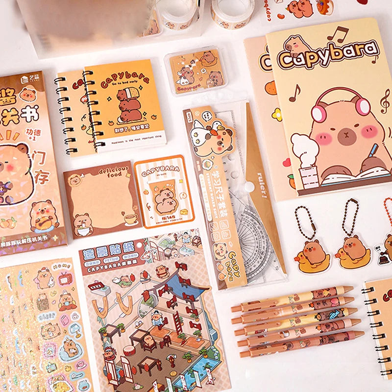 Diseño de capibara en un conjunto de papelería kawaii