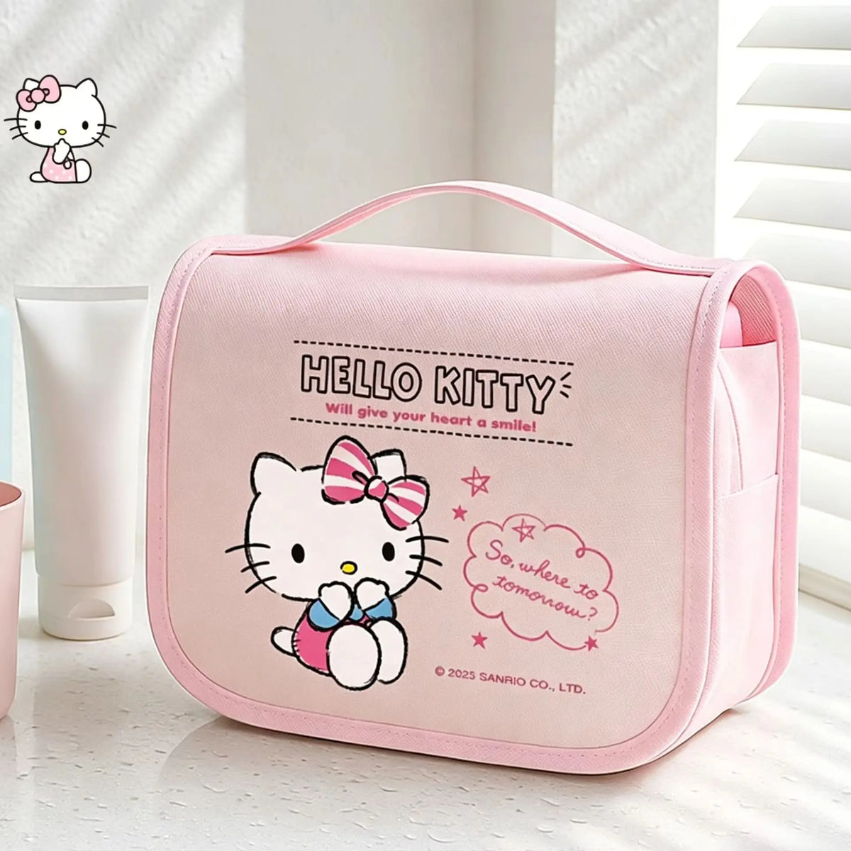 Interior del neceser Sanrio para pequeños accesorios