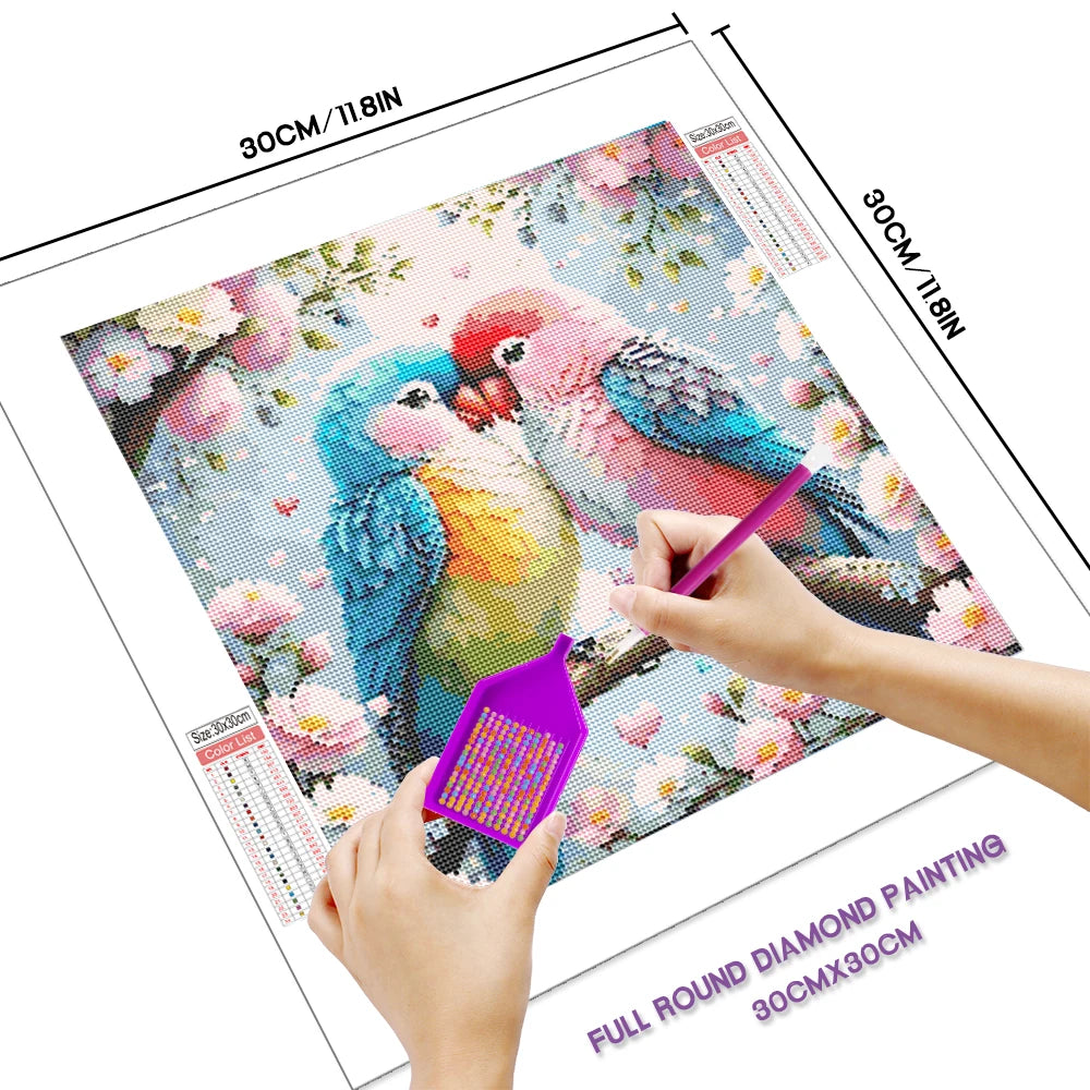 Detalle de un mosaico de loro formado con piezas de resina