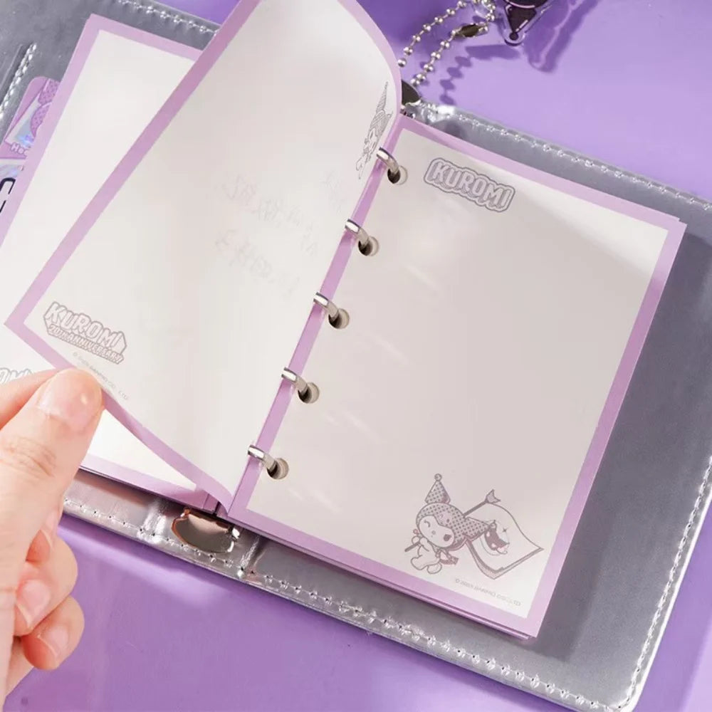 Interior de agenda de hojas sueltas para escribir