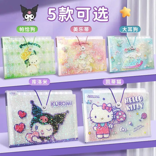 Carpeta organizadora A4 de Hello Kitty con compartimentos transparentes